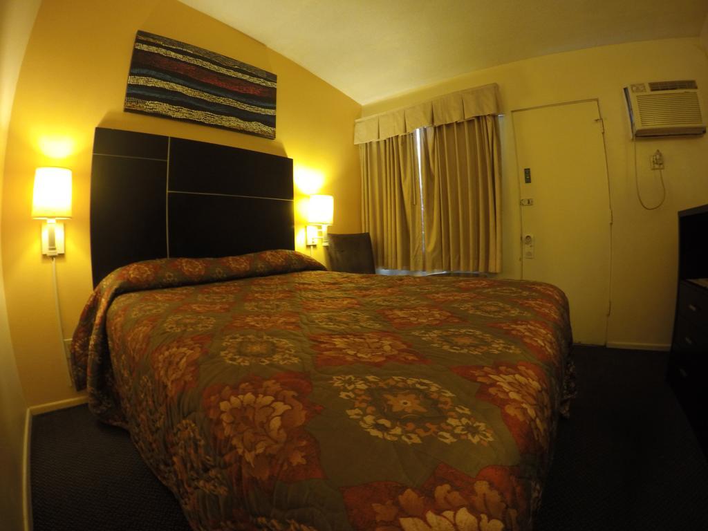 Indio Holiday Motel Eksteriør bilde